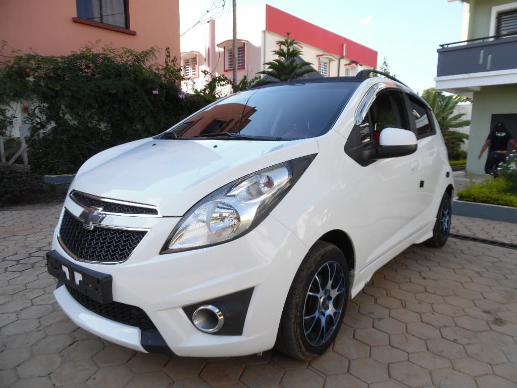 A VENDRE: CHEVROLET SPARK PHASE II,ANNEE 2012,BONNE OCCASION DE COREE,BVA,ESSENCE,5 PLACES - thumbnail 5