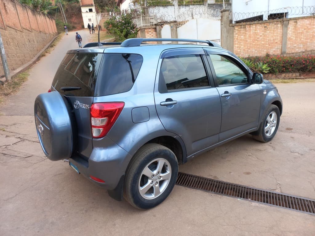 4X4 TOYOTA(DAIHATSU) Terios 2