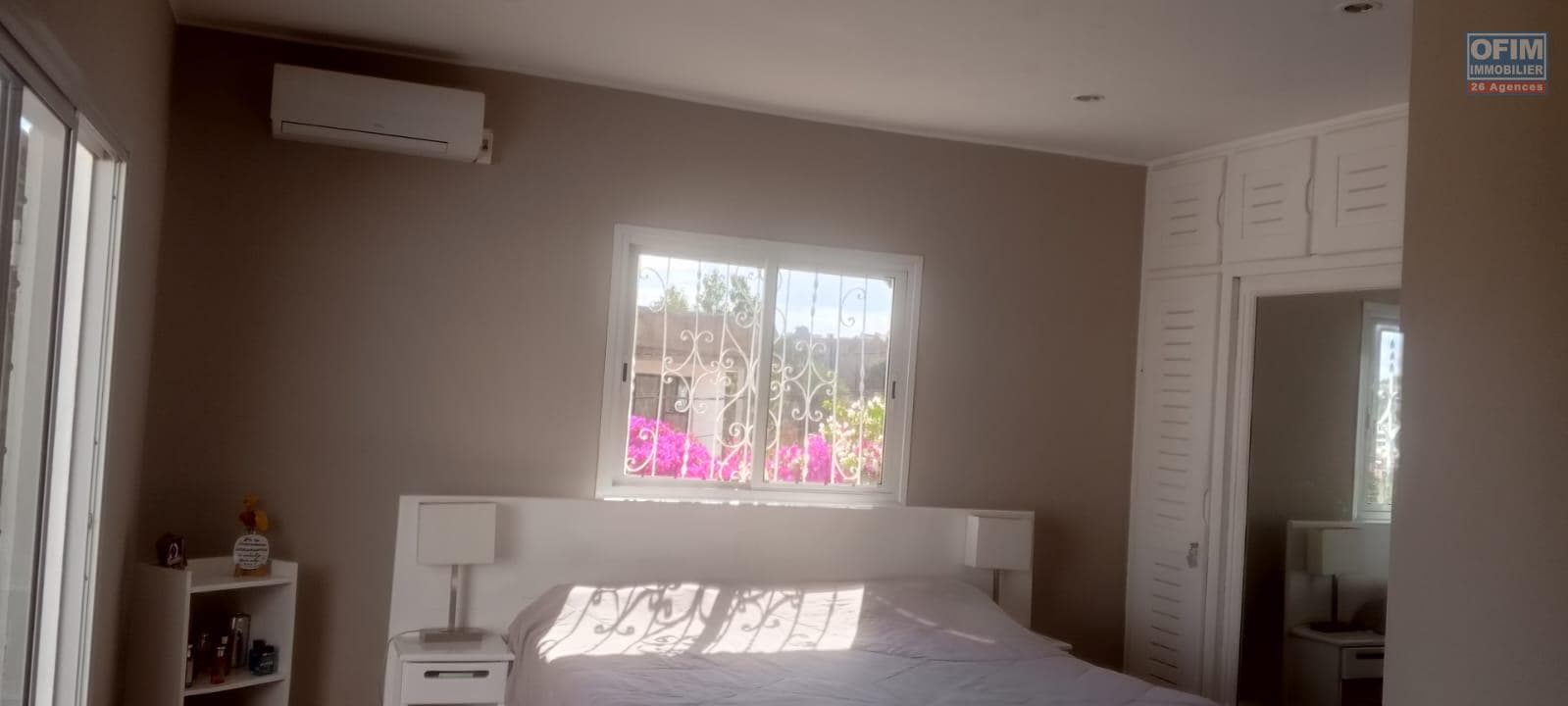 À louer une superbe villa T4 semi-meublée située dans un quartier calme à Alsaora - thumbnail 5