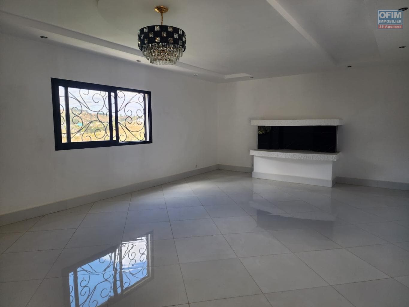 En vente une charmante villa neuve type F6 sur un terrain de 352 m2 située à Alasora Madagascar - thumbnail 5