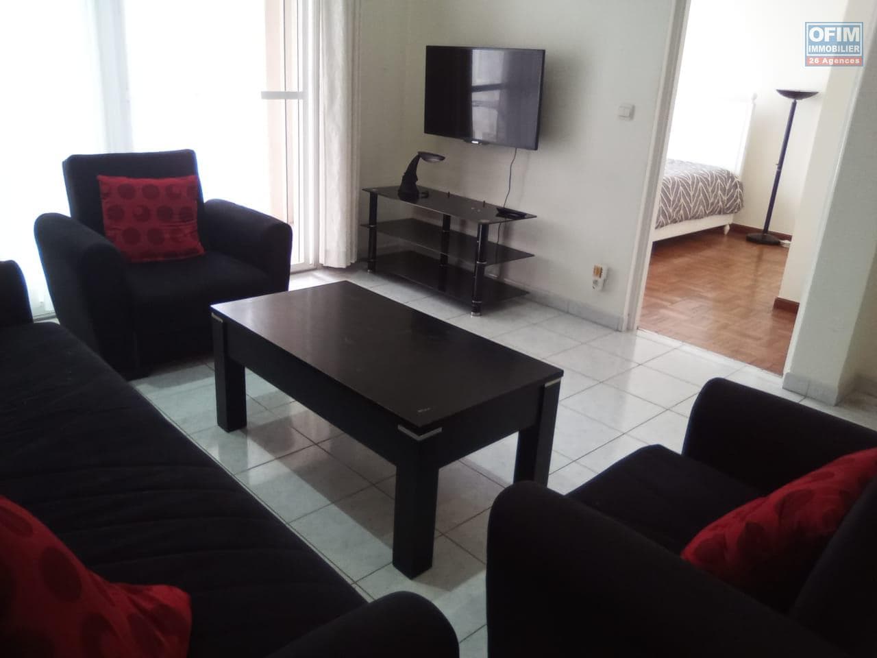 À louer un appartement T2 meublé situé à Ivandry Madagascar - thumbnail 2