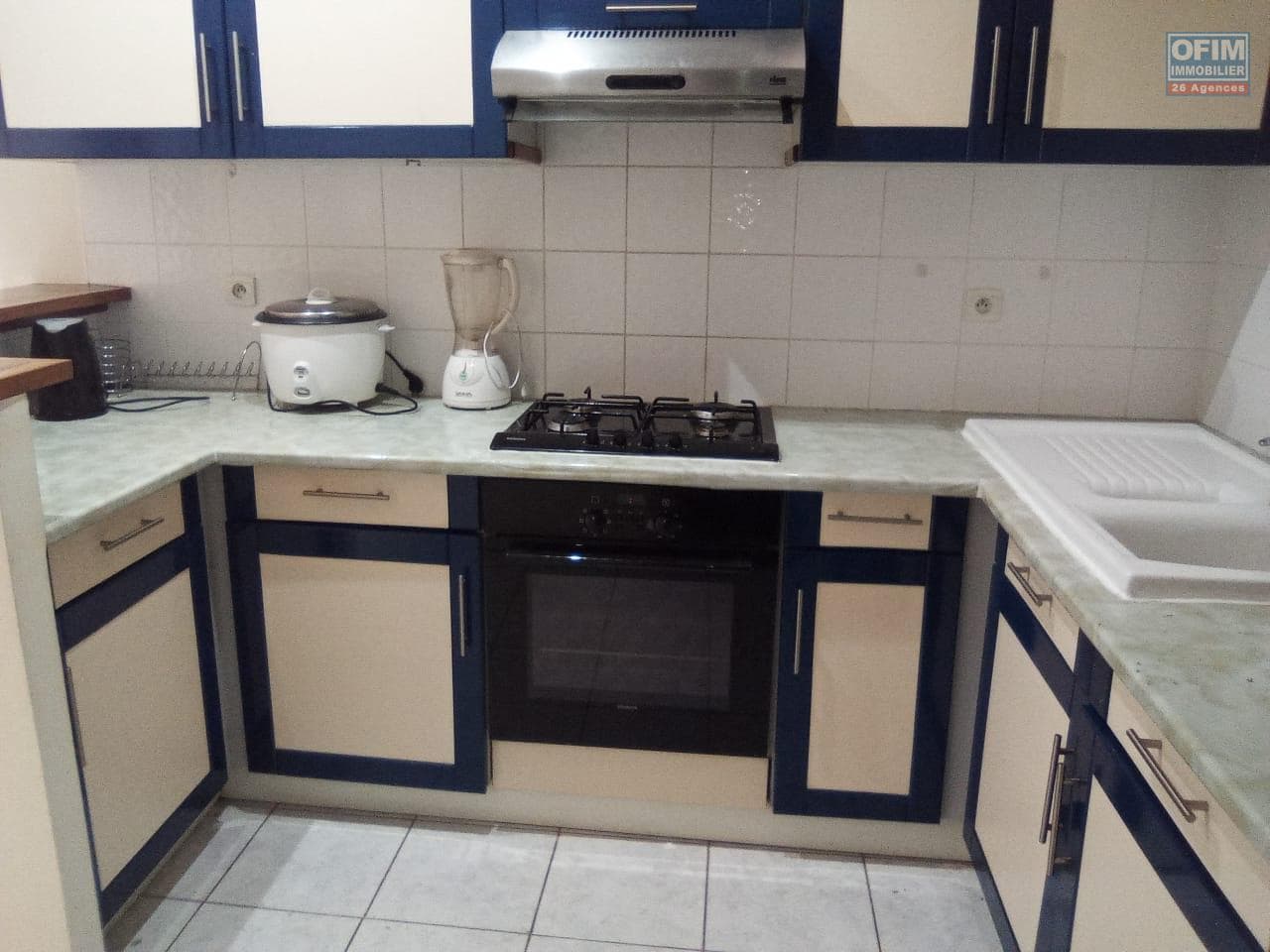 À louer un appartement T2 meublé situé à Ivandry Madagascar - thumbnail 3