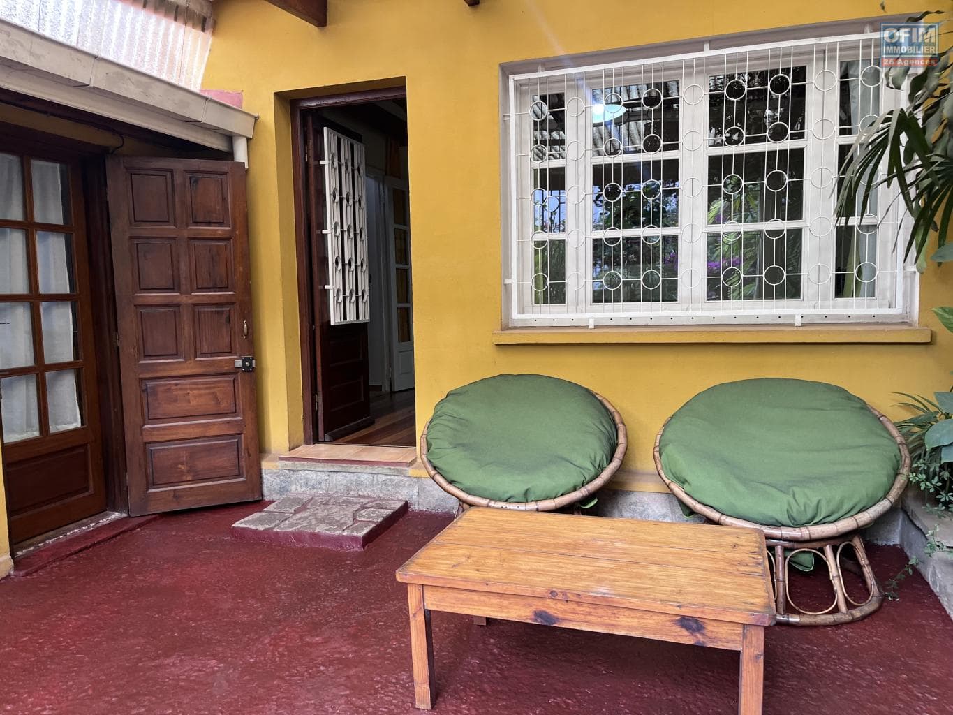 À louer un appartement type F2 meublé situé dans un quartier calme à Ambaranjana Madagascar - thumbnail 5